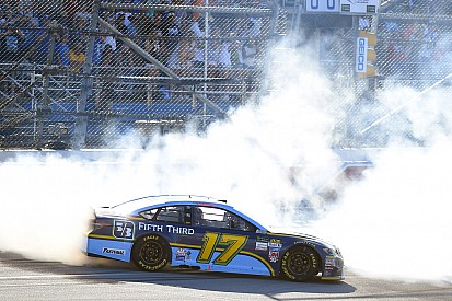 NASCAR in Talladega: 1. Sieg für Ricky Stenhouse bei doppelter Flugeinlage