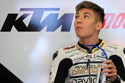 Raúl Fernández debutará con el equipo oficial KTM de Moto3 en Alemania