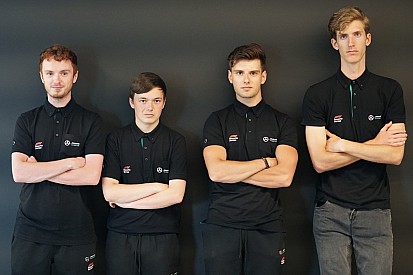 Mercedes lança equipe de eSports e contrata atual campeão