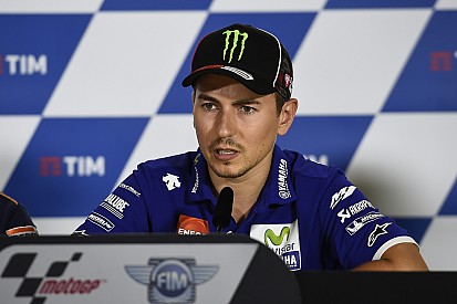 Lorenzo desak Yamaha agar diperbolehkan tes Ducati