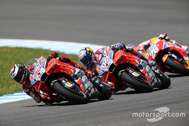 Lorenzo: Sangat sial untuk kami bertiga