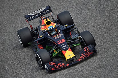 Гран Прі Бахрейну: Red Bull на різних полюсах у першій практиці