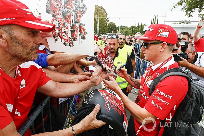 Érkeznek az F1-es pilóták Monzában: képek