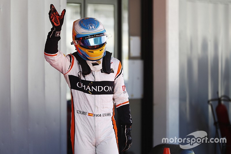 Fernando Alonso: 1. F1-Zielankunft 2017 und direkte Abreise nach Indy