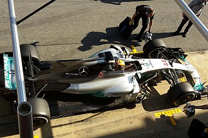 У Mercedes тестують систему охолодження через акулячий пливець