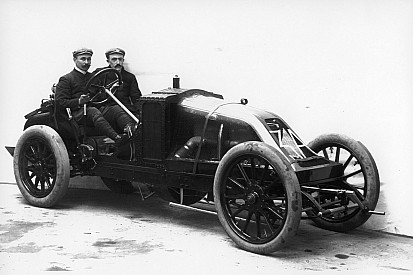 Il y a 110 ans, Renault remportait le premier Grand Prix de l'Histoire