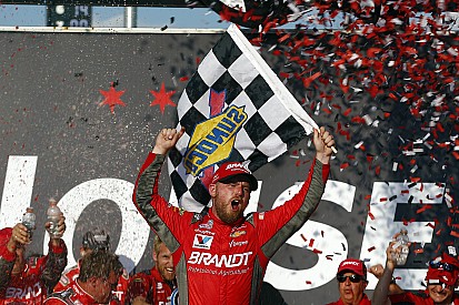 Wild late-race restart propels Allgaier to Xfinity win at Chicagoland