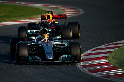 Mercedes cree que Red Bull "ve fantasmas" respecto a la quema de aceite