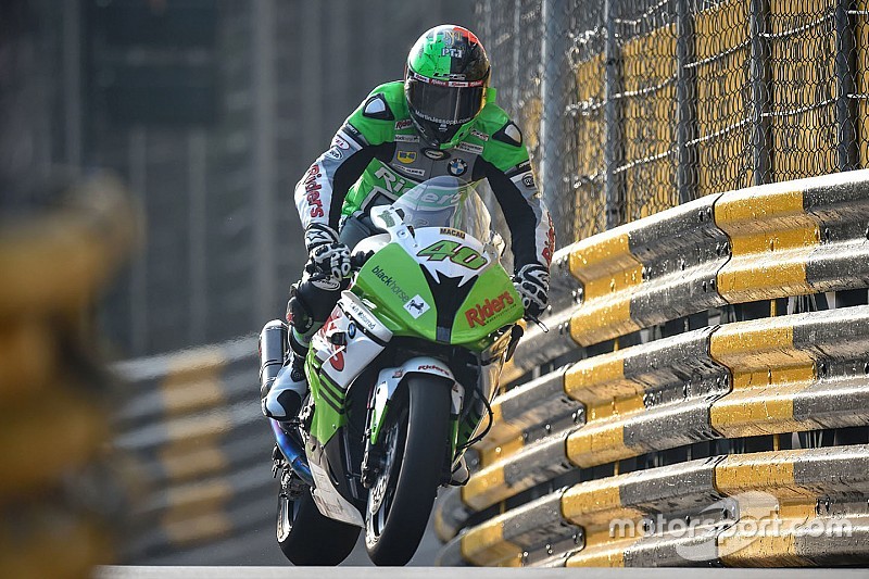 Macau GP: Jessopp grabs bike pole