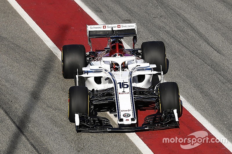 Fotogallery: l'Alfa Romeo Sauber C37 è già in pista!