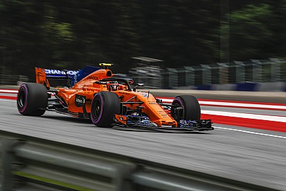 McLaren: Estamos “a anos de distância” de lutar por vitórias