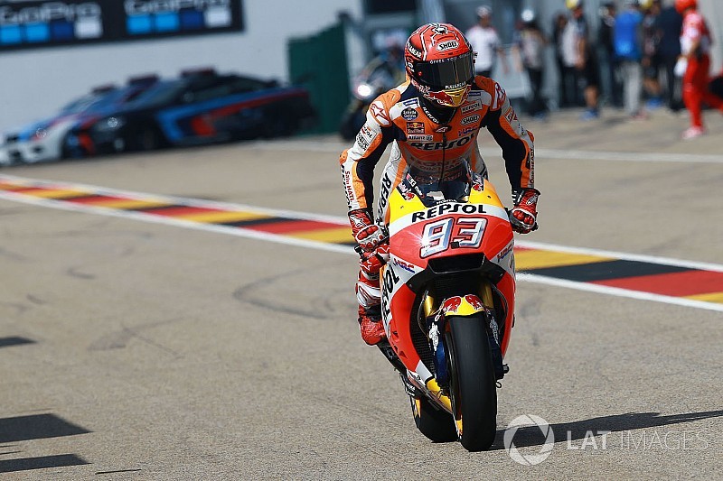 La Honda prova un nuovo telaio a Brno con Marquez e Pedrosa