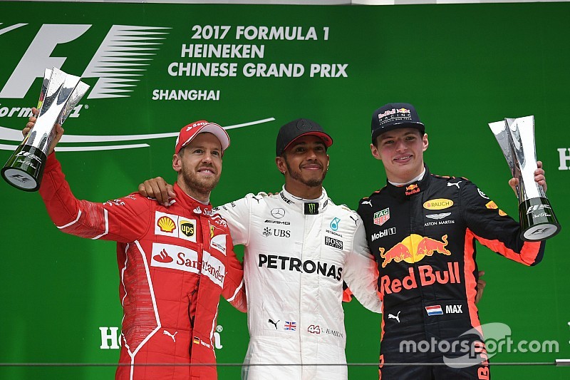 Hamilton iguala el campeonato tras una trepidante carrera