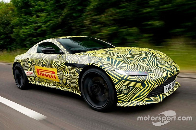 Aston Martin V8 Vantage 2019 (ahora en teaser)
