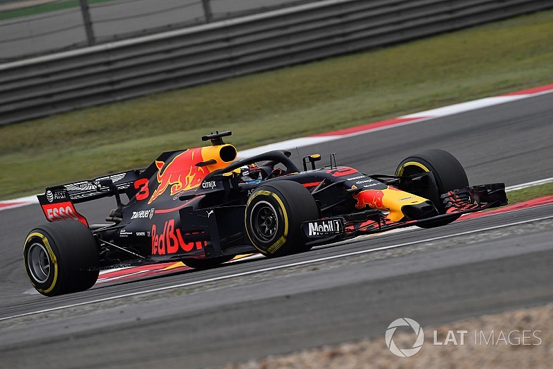 Ricciardo encontró dificultades con las ultrablandas