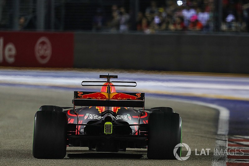Kipufogóra szerelt mikrofonnal tekernék fel az F1 hangerejét