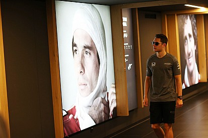 McLaren, Vandoorne'un gelişiminden memnun