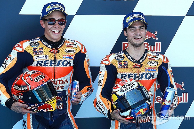 Demi perbaikan catatan waktu, Marquez sengaja ikuti Pedrosa