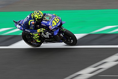 Rossi "very upset" at Yamaha qualifying pit box error