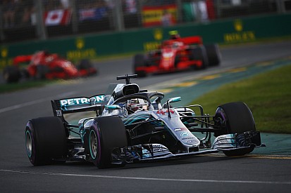 Феттель розповів, на скільки Ferrari відстає від Mercedes