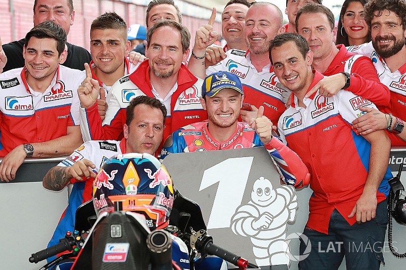Após pole, Miller exalta “grande aposta” em pneus slicks