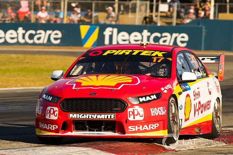 Perth Supercars: McLaughlin wins from 19th on the grid