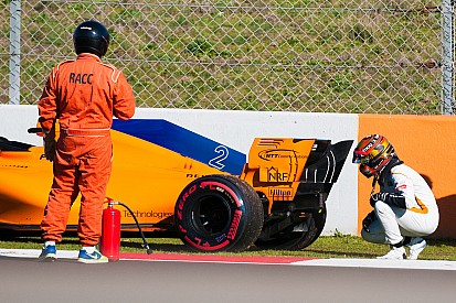 «Все в порядке». Булье ответил на вопросы журналистов о бедах McLaren
