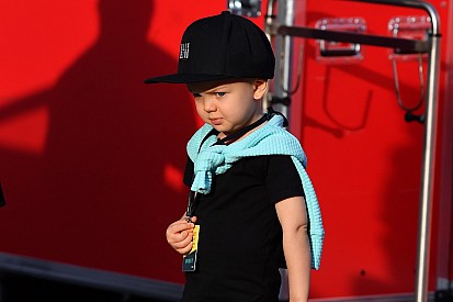 Robin Raikkonen ya viste los colores de Ferrari