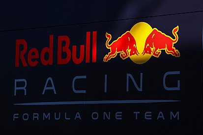 Voedselwaakhond: “Red Bull, stop met schaamteloze sport- en jongerenmarketing”