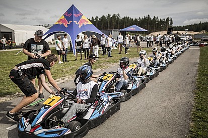У Харкові визначили перших фіналістів Red Bull Kart Fight