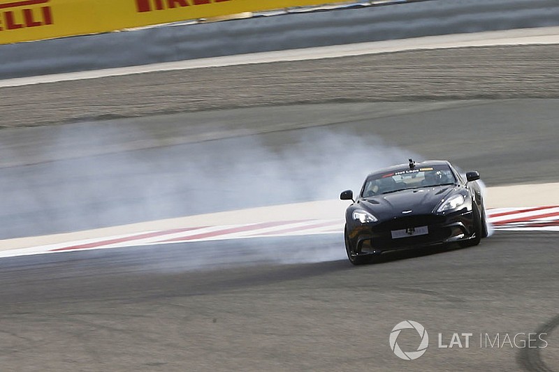 Photos - Les Pirelli Hot Laps de Bahreïn