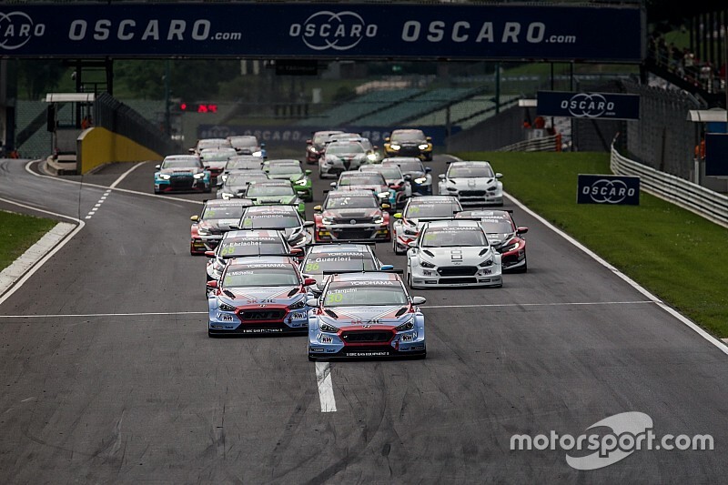 Bánki Bence vezeti a WTCR eSport pontversenyét a magyar futam után