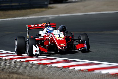 Aron conquista Gara 1 a Zandvoort, Prema monopolizza il podio