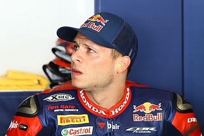 Honda: Bradl dovrebbe operarsi al polso e saltare Magny-Cours