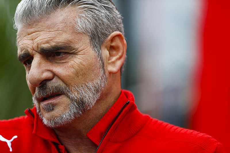 Arrivabene prevê GP “difícil” para Ferrari na Inglaterra