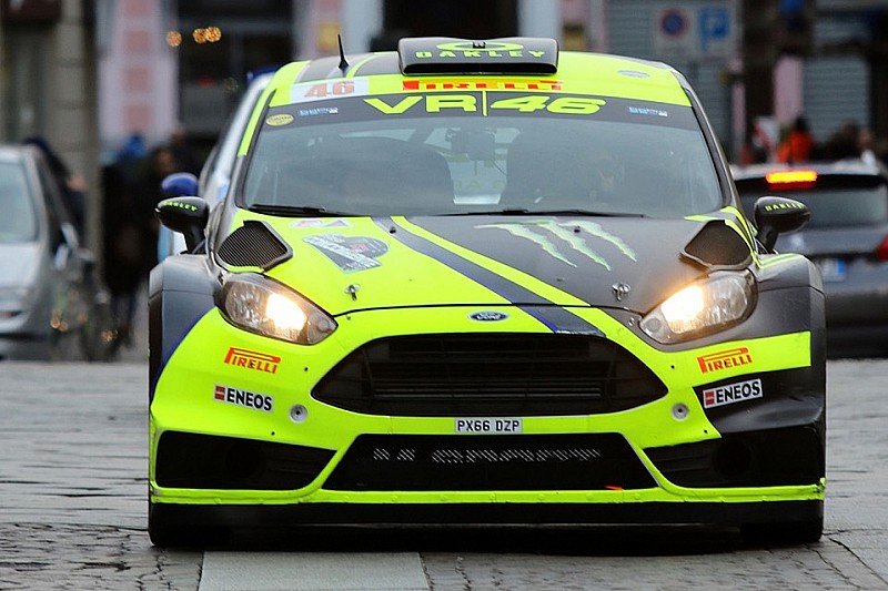 Auftakt Monza-Rallye: Zeitstrafe verhindert Rossi-Führung