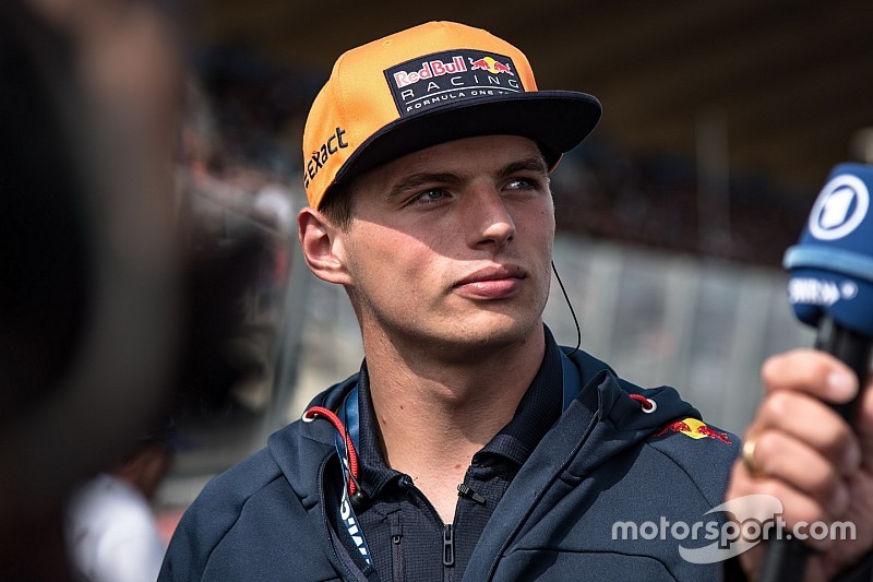【F1】フェルスタッペン「長期契約を結ぶかどうかはマシンの競争力次第」