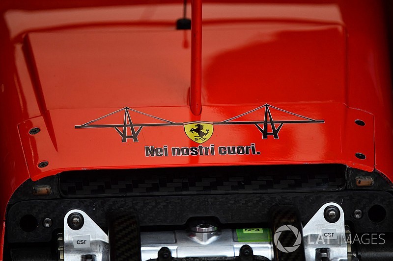 Ferrari recuerda a las víctimas del puente caído en Génova