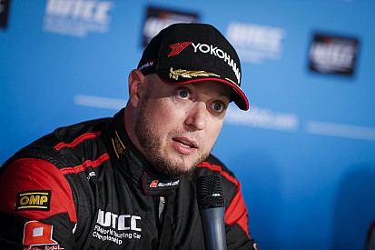 Rob Huff blâme "l'inconstance des commissaires"