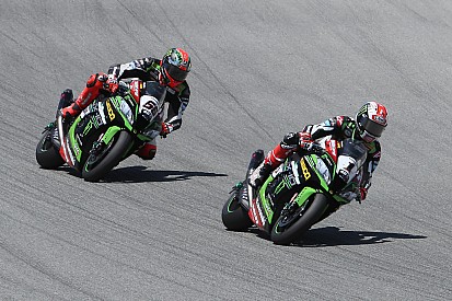 Jonathan Rea suma su novena victoria de 2017