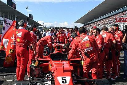 Wolff: hihetetlen, milyen peches a Ferrari