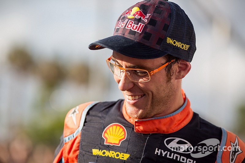 Neuville prolonge son contrat avec Hyundai