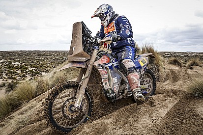 Dakar, Botturi alza bandiera bianca: si è fratturato una costola
