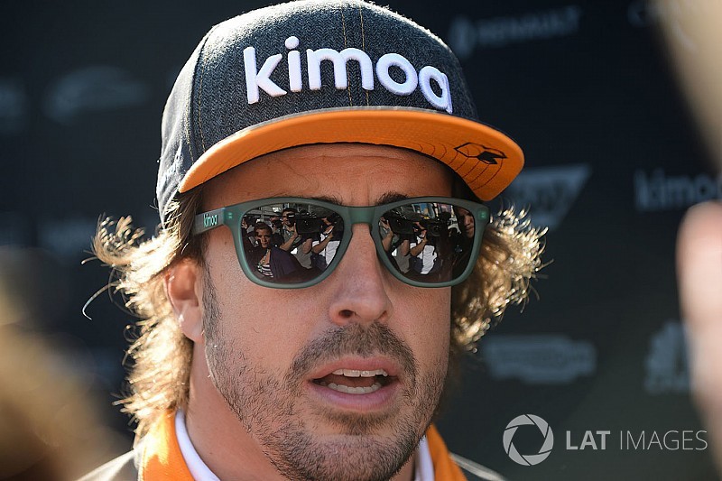 Alonso: McLaren'ın sorunu lastikler değil