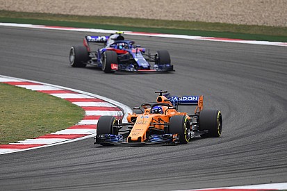 Алонсо роздратувався через запитання про Honda та Toro Rosso