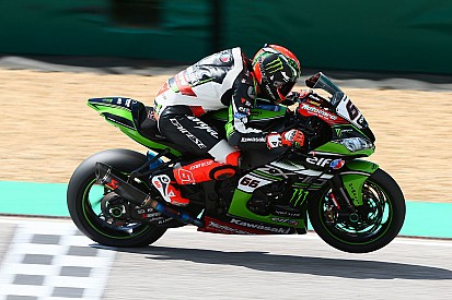 Parti en pole, Sykes n'a rien pu faire face à Davies et Rea