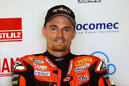 Davies si frattura la clavicola e salta la Race of Champions alla World Ducati Week 2018