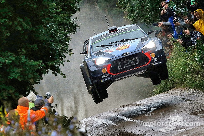 WRC 2017: як Ньовілль та Ож'є йшли до рівності очок