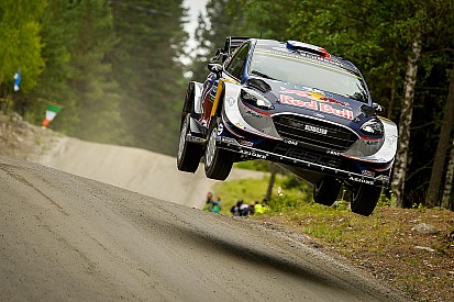Ogier, Finlandiya'da ilk gün ralli dışı kaldı!