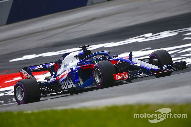 Gasly y Hartley dudan del nuevo paquete aerodinámico de Toro Rosso